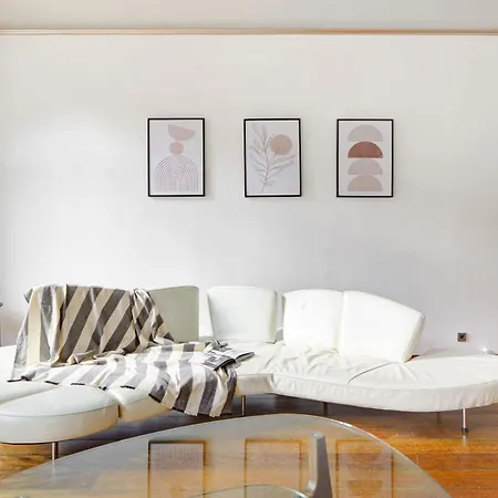 Le Marais & Place De La Republique - 3br 2ba - Vacation Apartment Paris
